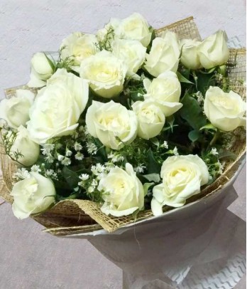 2 Dozen of White Roses
