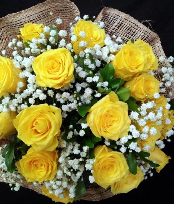 18 Imported Yellow Roses